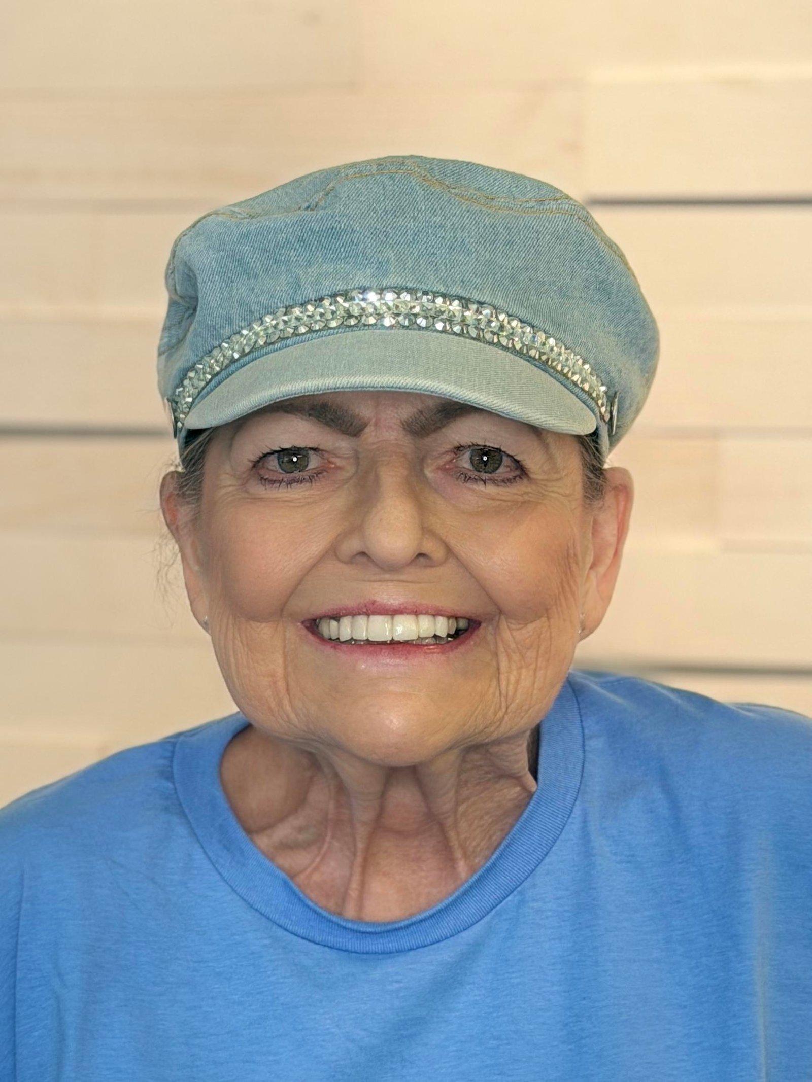 headshot of deb schuiteman