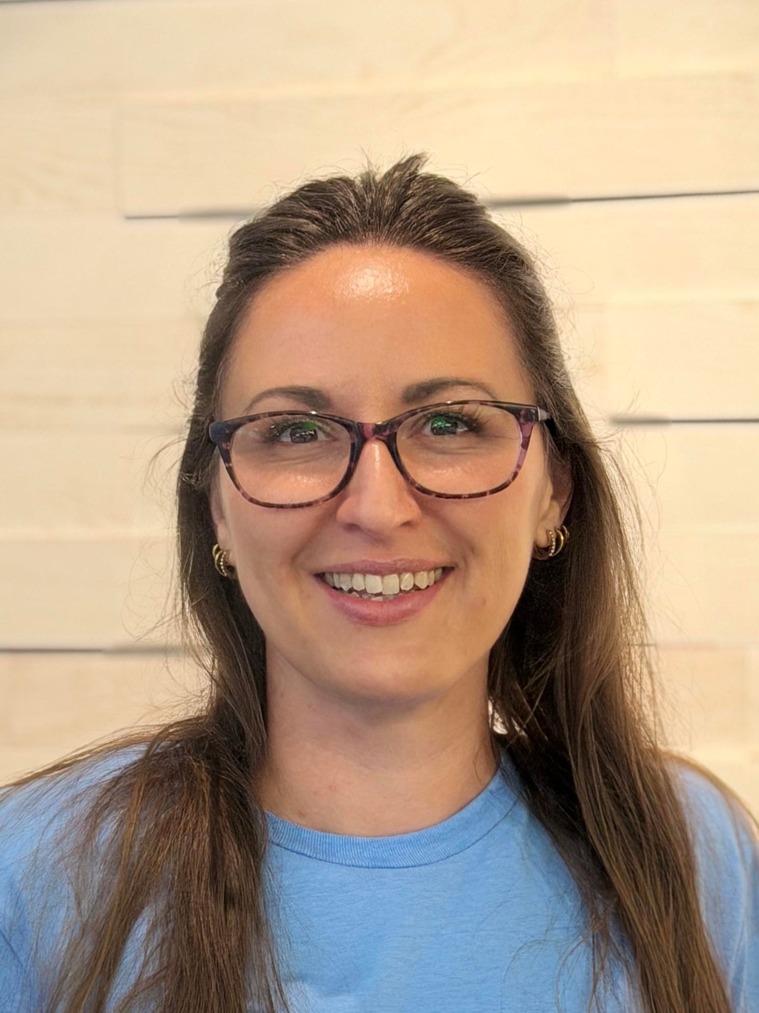 headshot of deb schuiteman