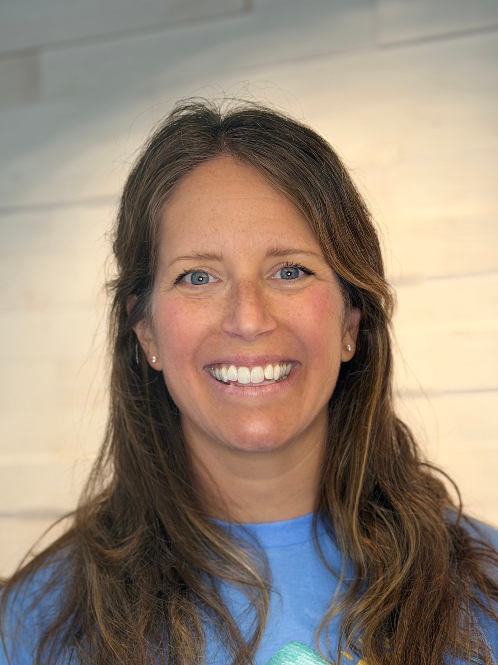 headshot of deb schuiteman