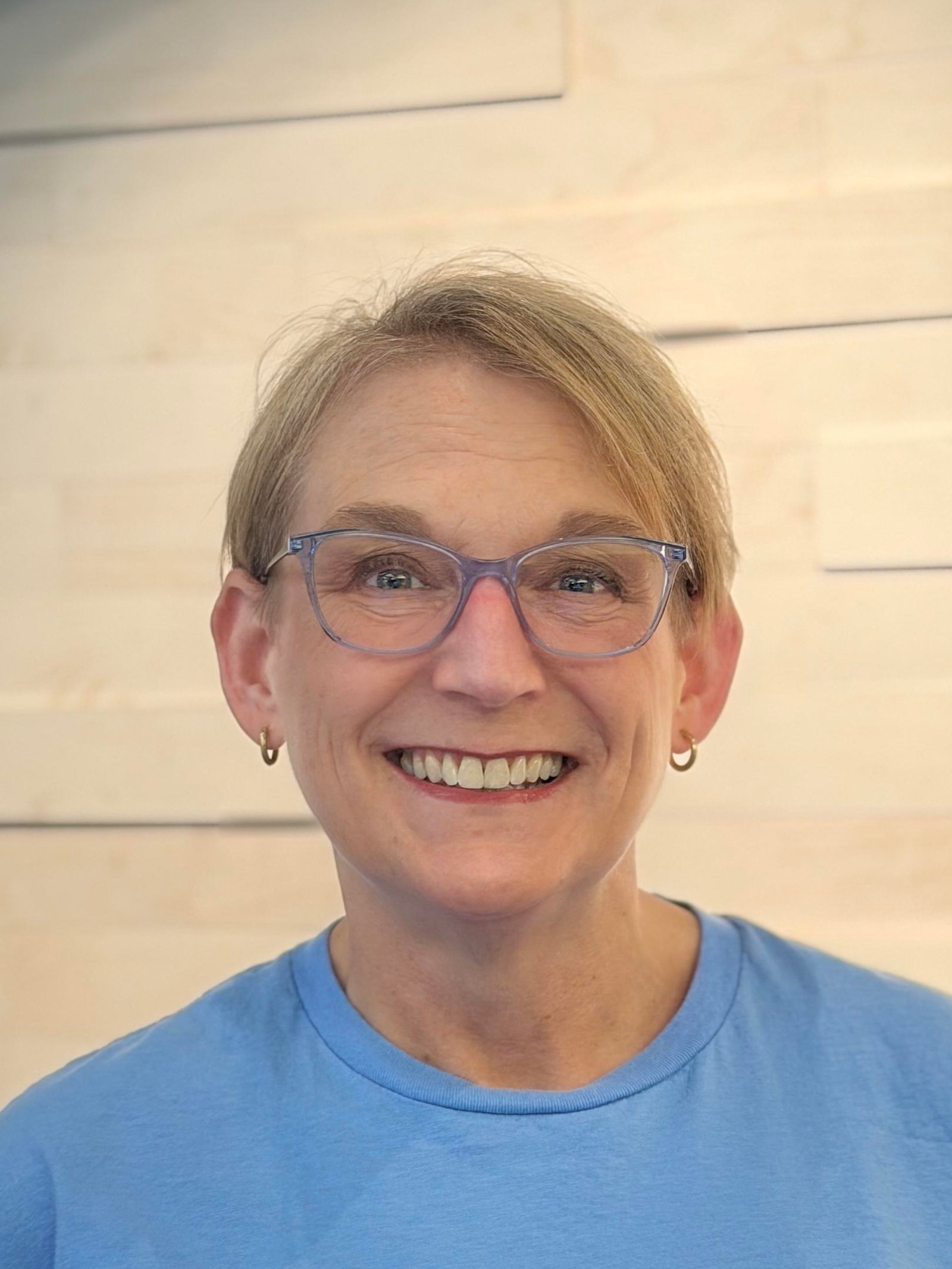 headshot of deb schuiteman